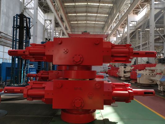 Système de contrôle hydraulique d'ouverture et de fermeture des bouchons pour prévenir les surtensions