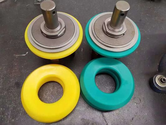champ pétrolier Résistance à l'usure Pompe à boue des plates-formes terrestres Piston pièces de rechange F500 F800 F1000 F1200 F1600 F2200